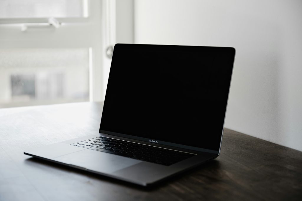 Laptop-Bildschirm zu dunkel – Notebook mit gedimmtem Display