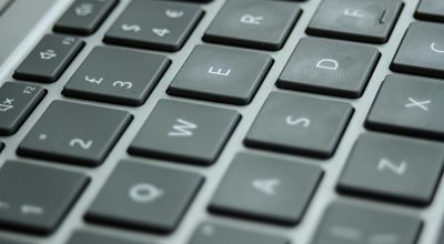 Laptop Tastatur reinigen