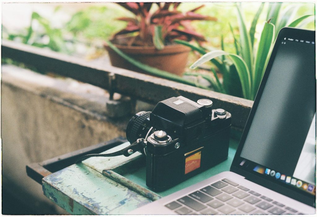 Laptop-Kamera funktioniert nicht – Webcam am oberen Displayrand eines Notebooks